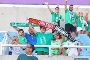 Ομόνοια - Καμπάλα: Πρόκριση με "καρέ", Μπεζούς και... γεμάτη εμφάνιση! (Φώτος)