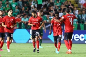 Ομόνοια - Καμπάλα: Πρόκριση με "καρέ", Μπεζούς και... γεμάτη εμφάνιση! (Φώτος)