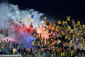 Προσωρινή διακοπή λόγω ρίψης καπνογόνων από τους Ισραηλινούς (φώτος)