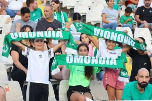 Ομόνοια - Μίντιλαντ: Στοχεύει και στους Δανούς πλέον ο Μπεζούς! (φώτος)