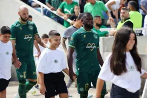 Ομόνοια - Μίντιλαντ: Στοχεύει και στους Δανούς πλέον ο Μπεζούς! (φώτος)