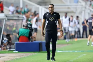 Ομόνοια - Μίντιλαντ: Στοχεύει και στους Δανούς πλέον ο Μπεζούς! (φώτος)