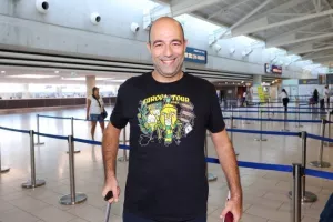 Με μικρή καθυστέρηση "πέταξε" για Ισραήλ (φώτος)