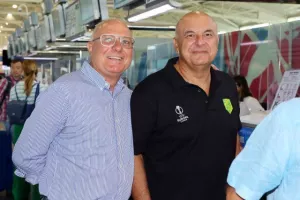 Με μικρή καθυστέρηση "πέταξε" για Ισραήλ (φώτος)
