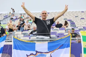 (ΦΩΤΟΡΕΠΟΡΤΑΖ)  Ο κόσμος της ΑΕΚ στο "Bloomfiled"