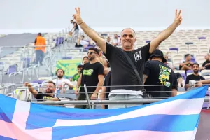 (ΦΩΤΟΡΕΠΟΡΤΑΖ)  Ο κόσμος της ΑΕΚ στο "Bloomfiled"