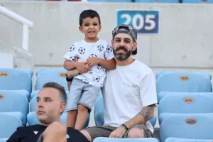 Ομόνοια - Νέα Σαλαμίνα: Γεμάτη πράσινη... πρεμιέρα με τεσσάρα, γκολ και αυτογκόλ (Φώτος)