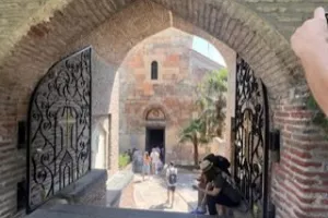 Ξενάγηση στην όμορφη Τιφλίδα (φώτος KERKIDA) 
