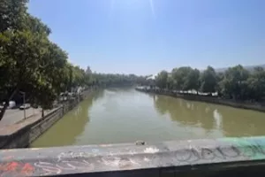 Ξενάγηση στην όμορφη Τιφλίδα (φώτος KERKIDA) 