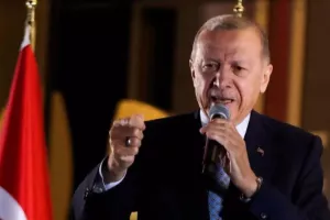 Ερντογάν: «Κατέστρεψαν κι έκαψαν τη Σμύρνη»