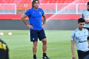 (Βίντεος/Φώτος) Η τελευταία του ΑΠΟΕΛ, "παιχνίδι" Σα Πίντο με τους παίκτες