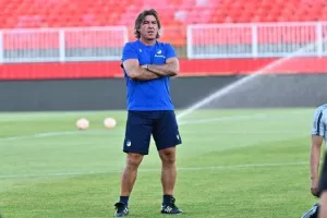(Βίντεος/Φώτος) Η τελευταία του ΑΠΟΕΛ, "παιχνίδι" Σα Πίντο με τους παίκτες