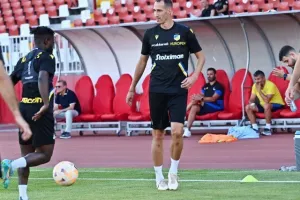 (Βίντεος/Φώτος) Η τελευταία του ΑΠΟΕΛ, "παιχνίδι" Σα Πίντο με τους παίκτες