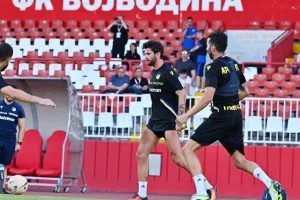 (Βίντεος/Φώτος) Η τελευταία του ΑΠΟΕΛ, "παιχνίδι" Σα Πίντο με τους παίκτες