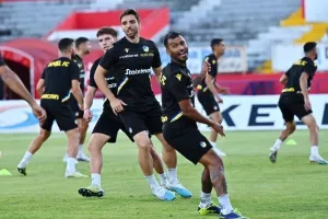 (Βίντεος/Φώτος) Η τελευταία του ΑΠΟΕΛ, "παιχνίδι" Σα Πίντο με τους παίκτες