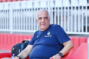 (Βίντεος/Φώτος) Η τελευταία του ΑΠΟΕΛ, "παιχνίδι" Σα Πίντο με τους παίκτες