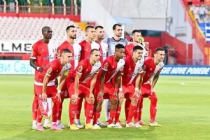 Βοϊβοντίνα - ΑΠΟΕΛ: Πρόκριση με δυο νίκες και τώρα Ντίλα Γκόρι! (φώτος)