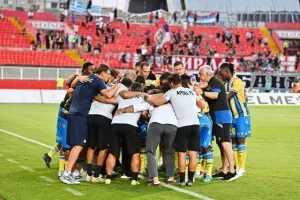 Βοϊβοντίνα - ΑΠΟΕΛ: Πρόκριση με δυο νίκες και τώρα Ντίλα Γκόρι! (φώτος)