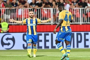 Βοϊβοντίνα - ΑΠΟΕΛ: Πρόκριση με δυο νίκες και τώρα Ντίλα Γκόρι! (φώτος)