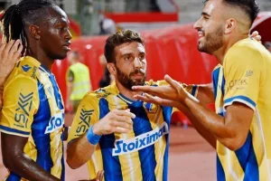 Βοϊβοντίνα - ΑΠΟΕΛ: Πρόκριση με δυο νίκες και τώρα Ντίλα Γκόρι! (φώτος)