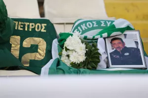 Η Ομόνοια τίμησε τη μνήμη του Πέτρου Γεωργίου (Φώτος)