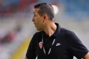 Ομόνοια - Νέα Σαλαμίνα: Γεμάτη πράσινη... πρεμιέρα με τεσσάρα, γκολ και αυτογκόλ (Φώτος)