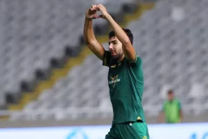 Ομόνοια - Νέα Σαλαμίνα: Γεμάτη πράσινη... πρεμιέρα με τεσσάρα, γκολ και αυτογκόλ (Φώτος)