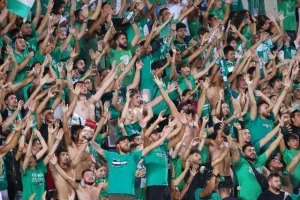 Ομόνοια - Νέα Σαλαμίνα: Γεμάτη πράσινη... πρεμιέρα με τεσσάρα, γκολ και αυτογκόλ (Φώτος)