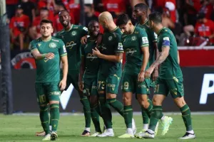 Ομόνοια - Νέα Σαλαμίνα: Γεμάτη πράσινη... πρεμιέρα με τεσσάρα, γκολ και αυτογκόλ (Φώτος)