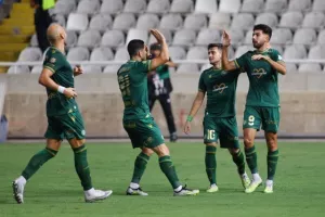 Ομόνοια - Νέα Σαλαμίνα: Γεμάτη πράσινη... πρεμιέρα με τεσσάρα, γκολ και αυτογκόλ (Φώτος)