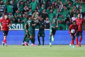 Ομόνοια - Καμπάλα: Πρόκριση με "καρέ", Μπεζούς και... γεμάτη εμφάνιση! (Φώτος)