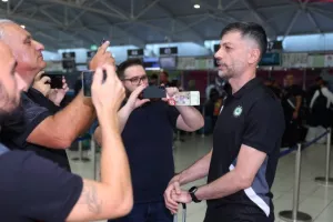 ΦΩΤΟΣ/Πέταξε για Δανία η Ομόνοια - Στην πτήση και το kerkida