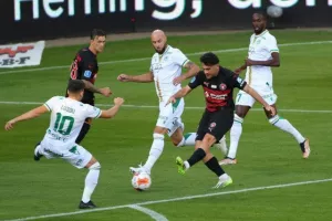 Μίντιλαντ 5-1 Ομόνοια: Με παίκτη λιγότερο ήταν δύσκολο, βαριά ήττα στο Χέρνινγκ (φώτος)