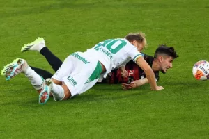 Μίντιλαντ 5-1 Ομόνοια: Με παίκτη λιγότερο ήταν δύσκολο, βαριά ήττα στο Χέρνινγκ (φώτος)