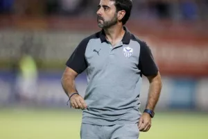 Νέα Σαλαμίνα - Ανόρθωση: Τεσσάρα της "Κυρίας" στο "αντίο" του Μαργκάσα