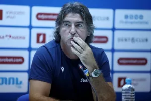 Σα Πίντο: "Είμαστε ο ΑΠΟΕΛ, έχουμε πνεύμα νικητή, ήρθαμε για να κερδίσουμε" (σχόλιο για Ντογκαλά)
