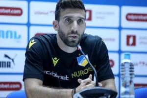 Σα Πίντο: "Είμαστε ο ΑΠΟΕΛ, έχουμε πνεύμα νικητή, ήρθαμε για να κερδίσουμε" (σχόλιο για Ντογκαλά)