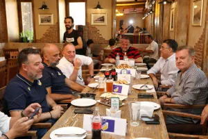 (ΦΩΤΟΣ) Γεύμα ΑΠΟΕΛ στους εκπροσώπους των ΜΜΕ
