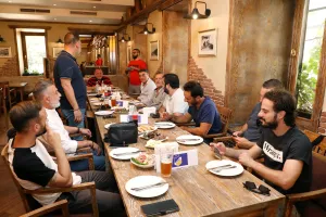 (ΦΩΤΟΣ) Γεύμα ΑΠΟΕΛ στους εκπροσώπους των ΜΜΕ