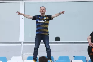 Οι ΑΠΟΕΛίστες στο Dinamo Arena (φώτος)