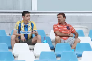 Οι ΑΠΟΕΛίστες στο Dinamo Arena (φώτος)