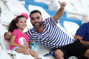 Ο κόσμος στο "Αντώνης Παπαδόπουλος" 