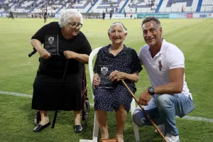 Βράβευσε τις γιαγιάδες η Ανόρθωση