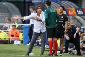 Γάνδη - ΑΠΟΕΛ: Άδικο 2-0 και έχει μπροστά του... βουνό (φώτος)