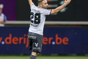 Γάνδη - ΑΠΟΕΛ: Άδικο 2-0 και έχει μπροστά του... βουνό (φώτος)