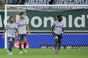 Γάνδη - ΑΠΟΕΛ: Άδικο 2-0 και έχει μπροστά του... βουνό (φώτος)
