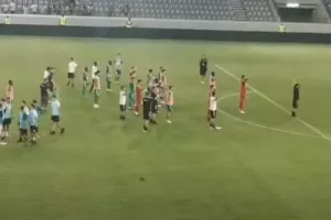 Βίντεο/Δυσκολεύτηκαν αλλά στο τέλος πανηγύρισαν και... ζεστάθηκαν για Ευρώπη!