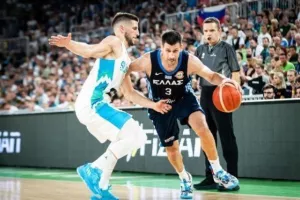Λούντζης: «Δεν πρέπει να παίρνουν τα μυαλά μας αέρα»