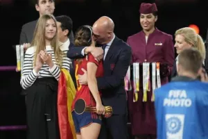 Η FIFA θέλει 15ετή αποκλεισμό του Ρουμπιάλες από κάθε ποδοσφαιρική δραστηριότητα