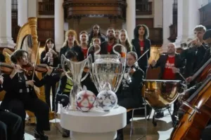 Η UEFA αποκάλυψε τις επίσημες μπάλες του Champions League